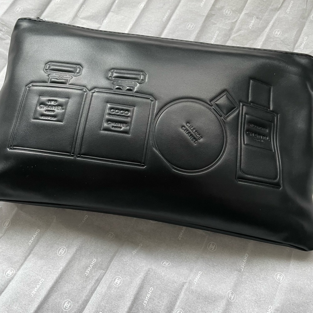 CHANEL Make Up Bag
